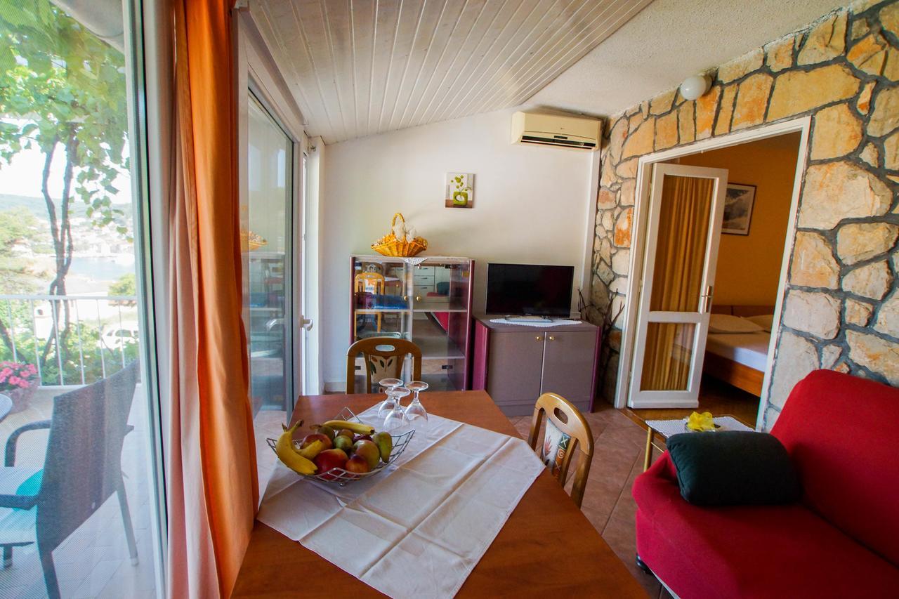 Villa Volga Jelsa  Luaran gambar
